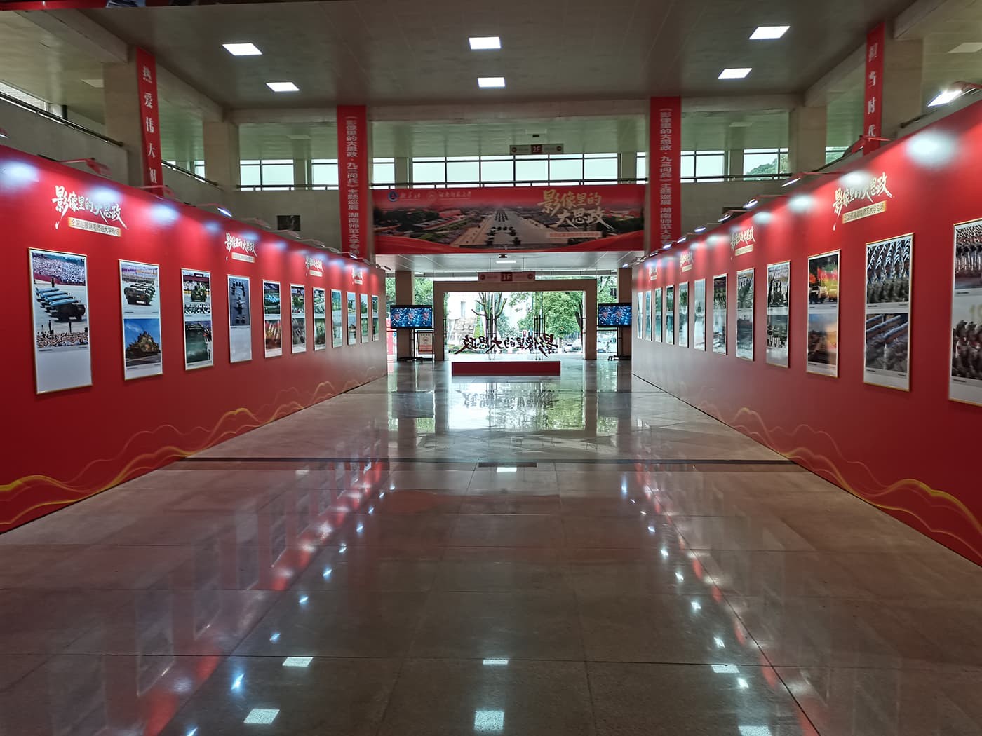 九三阅兵展油画布横幅竖幅展示